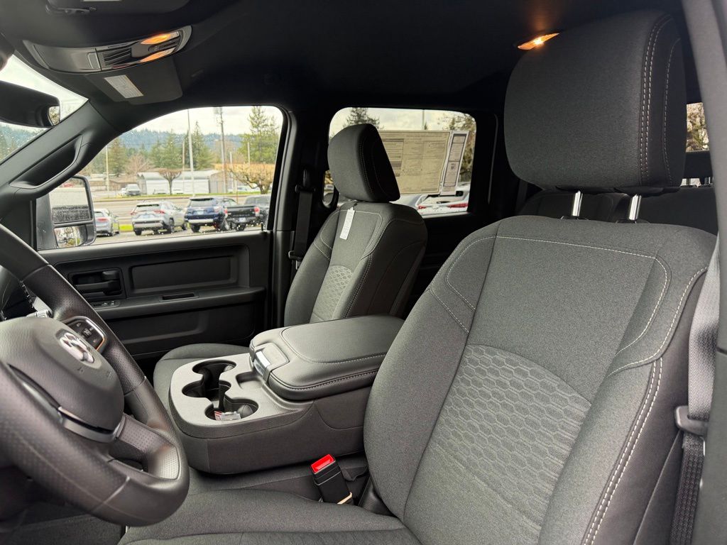 2026 RAM 3500 Tradesman - Photo 16