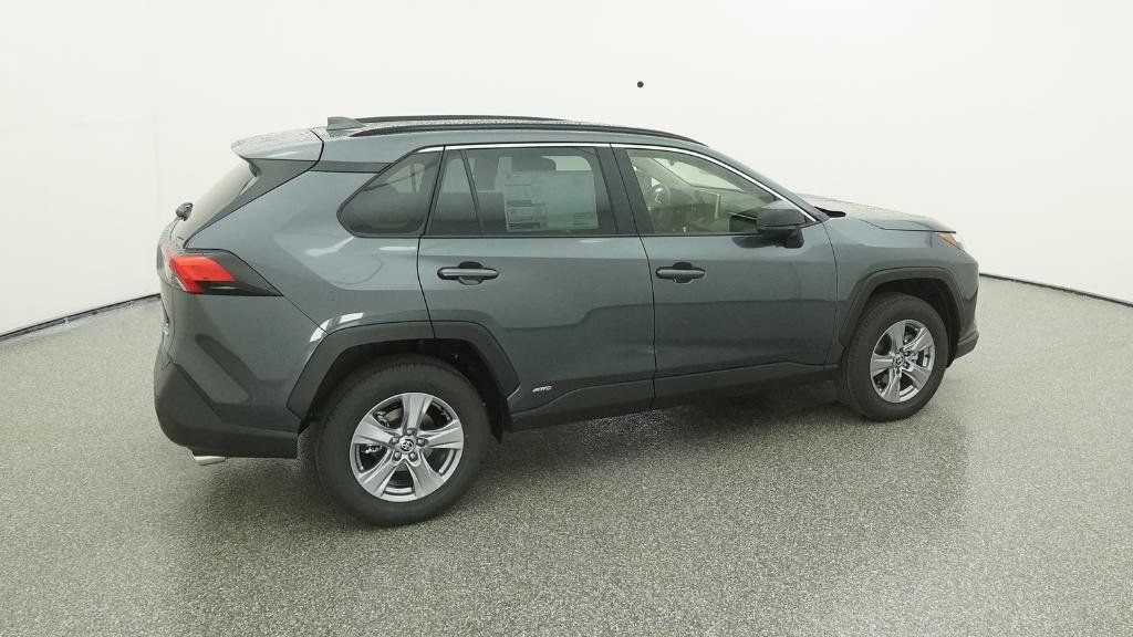 Thumbnail: 2025 Toyota RAV4 - 16