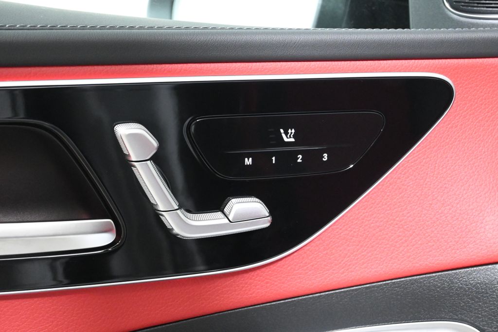 Thumbnail: 2025 Mercedes-Benz C-Class - 24