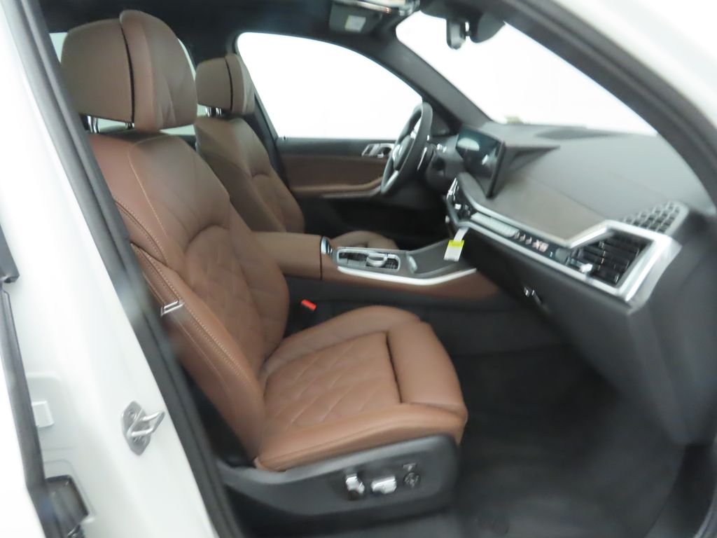 Thumbnail: 2026 BMW X5 - 21