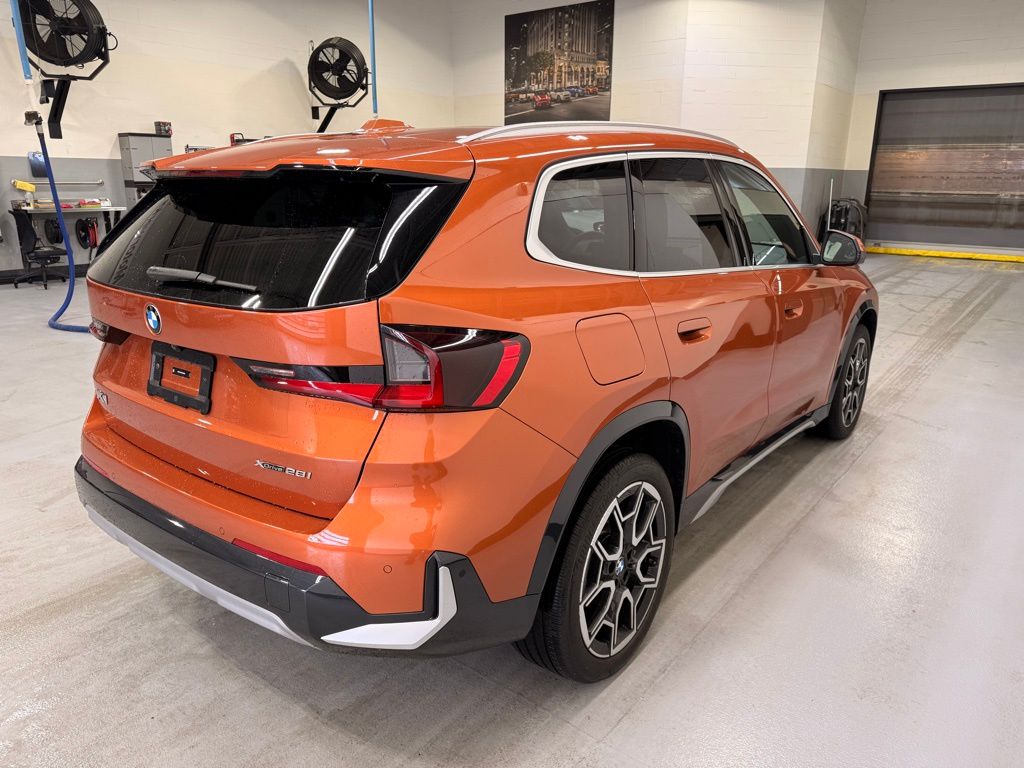 Thumbnail: 2025 BMW X1 - 6