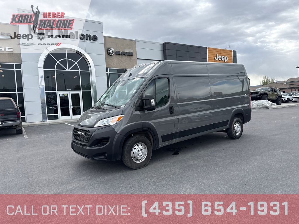 Ceramic Gray Clearcoat 2025 RAM ProMaster Van 9-Speed Automatic