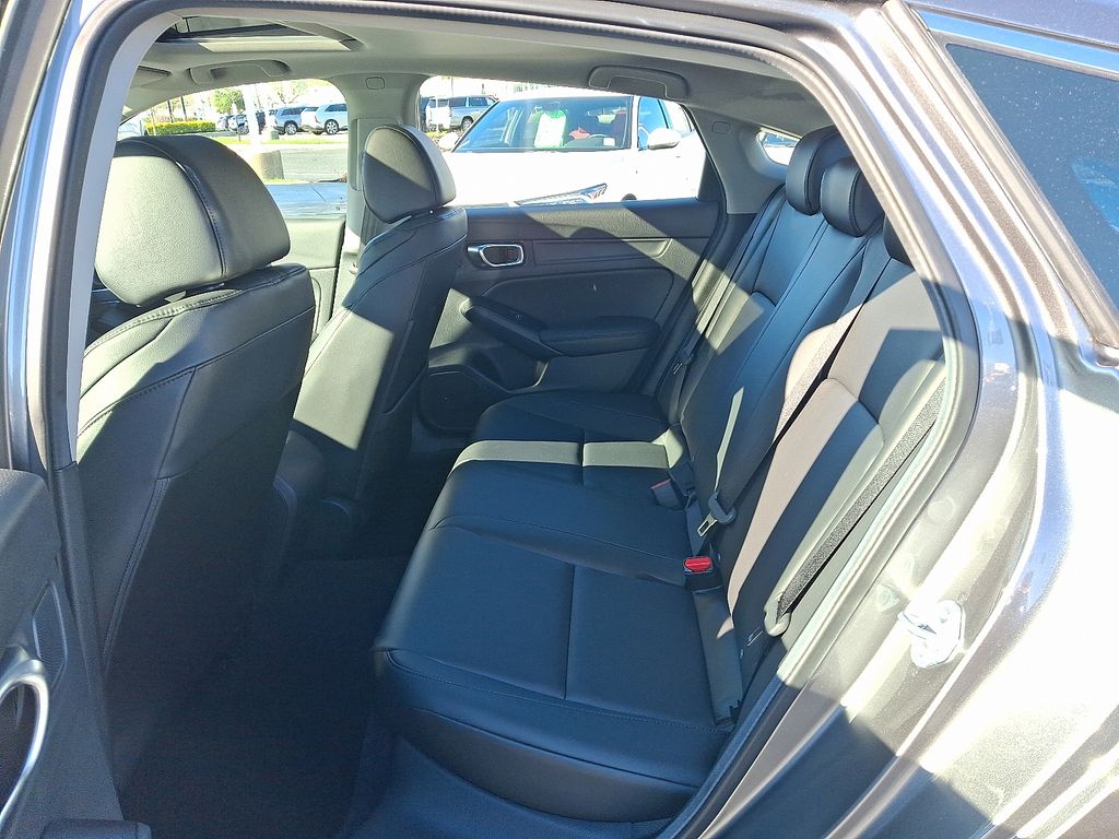 Thumbnail: 2025 Acura Integra - 10