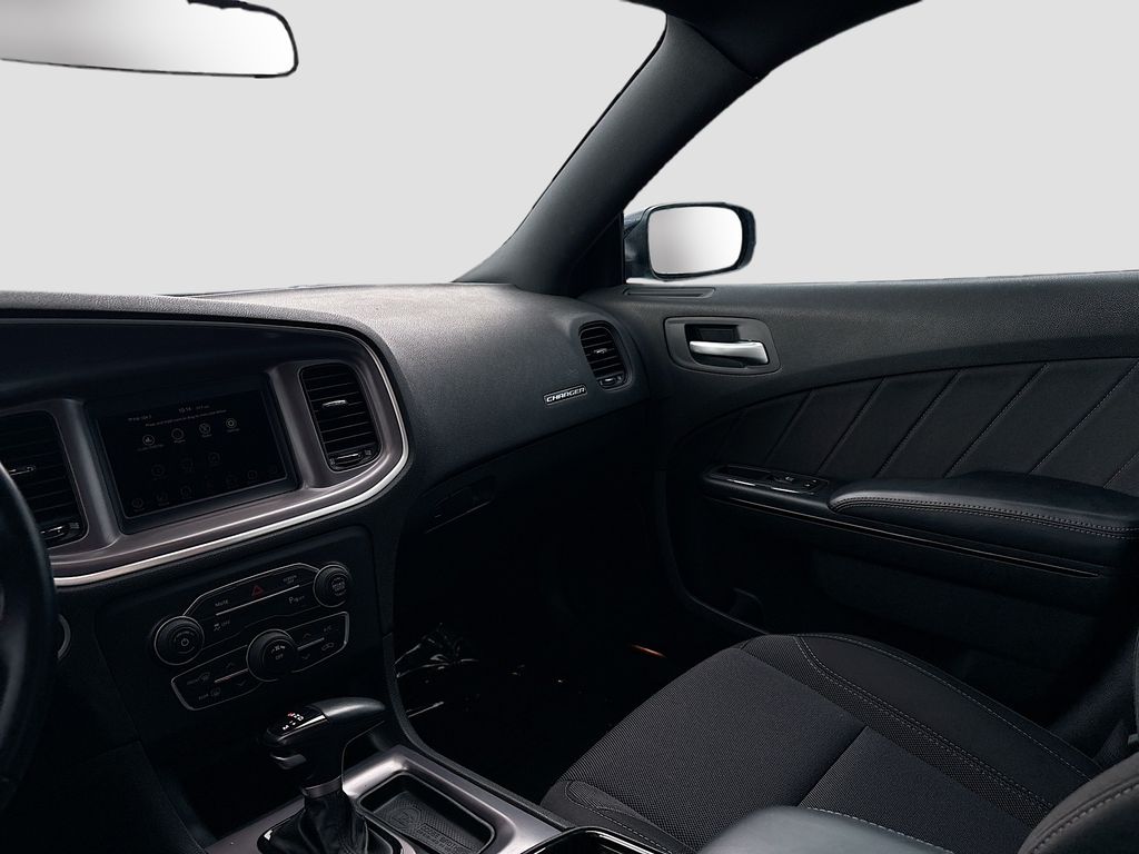 Used 2019 Blue Dodge SXT image 21