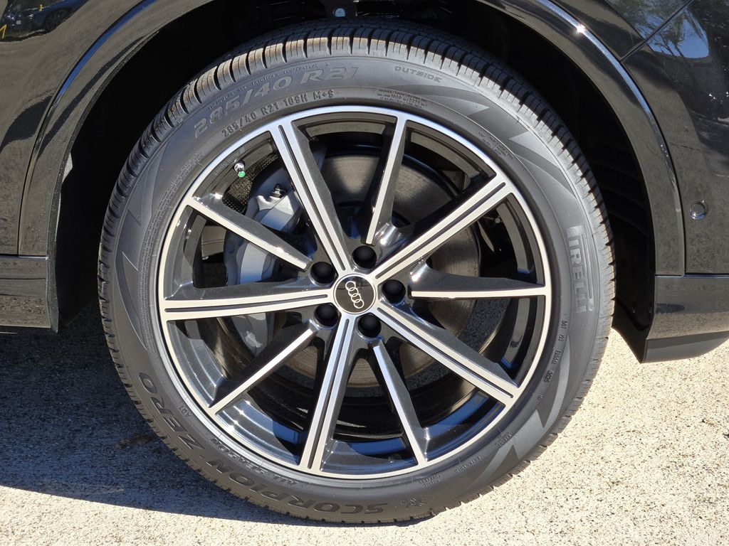 new 2026 Audi Q7 car, priced at $73,140