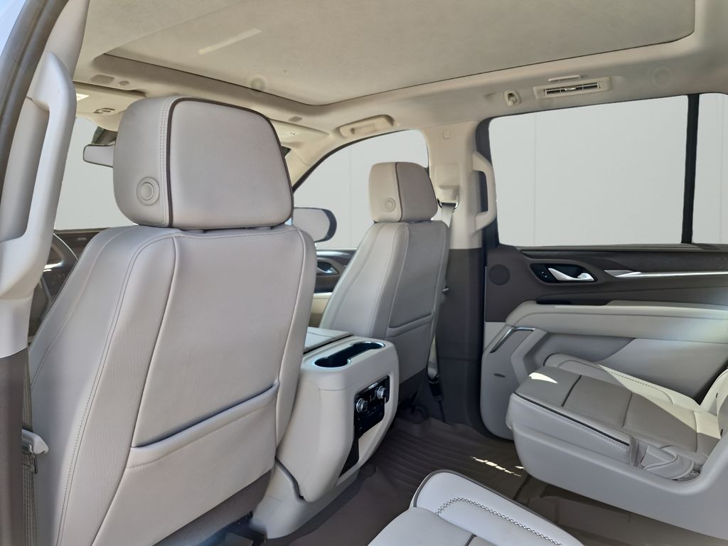 Used 2022 White GMC Denali image 18