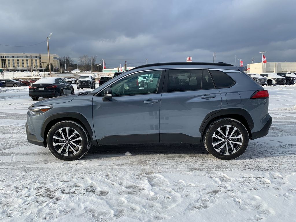 2025 Toyota Corolla Cross XLE AWD
