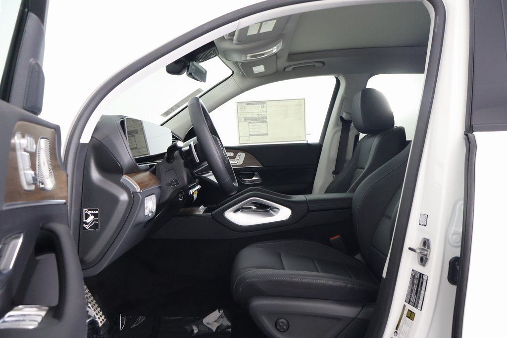 Thumbnail: 2026 Mercedes-Benz GLS - 8