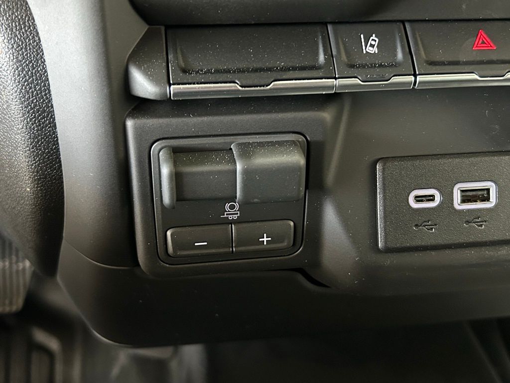 New 2026 Summit White Chevrolet Work Truck image 46