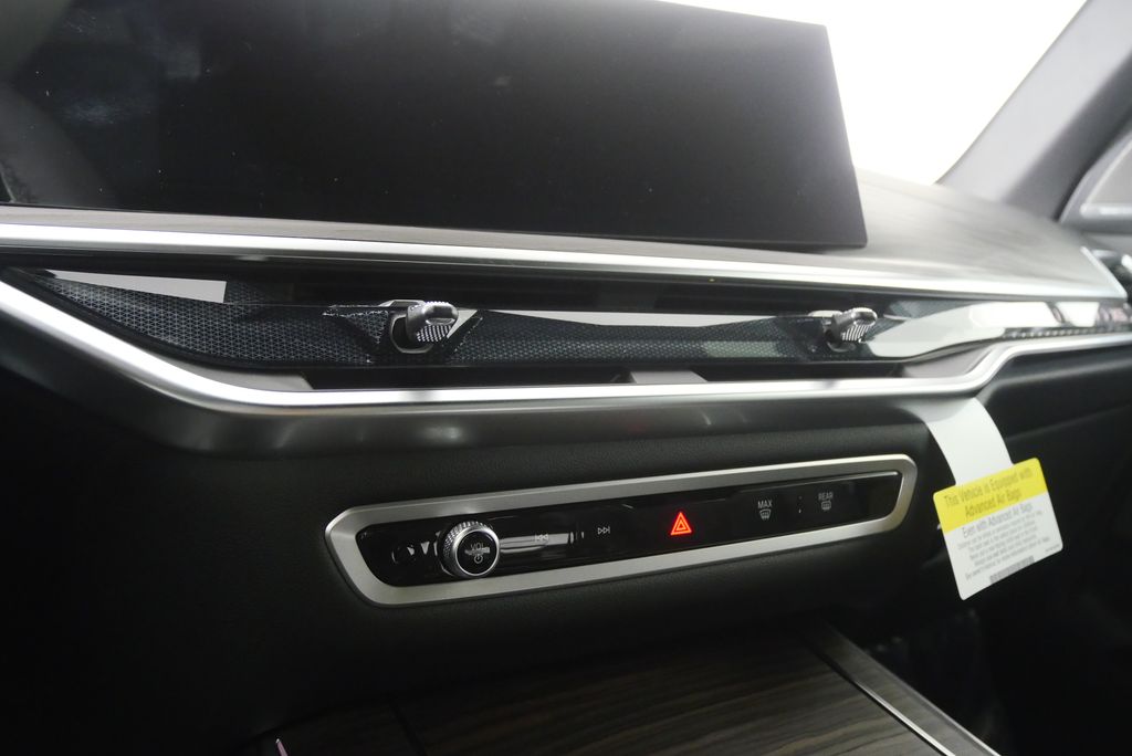 Thumbnail: 2026 BMW X5 - 23