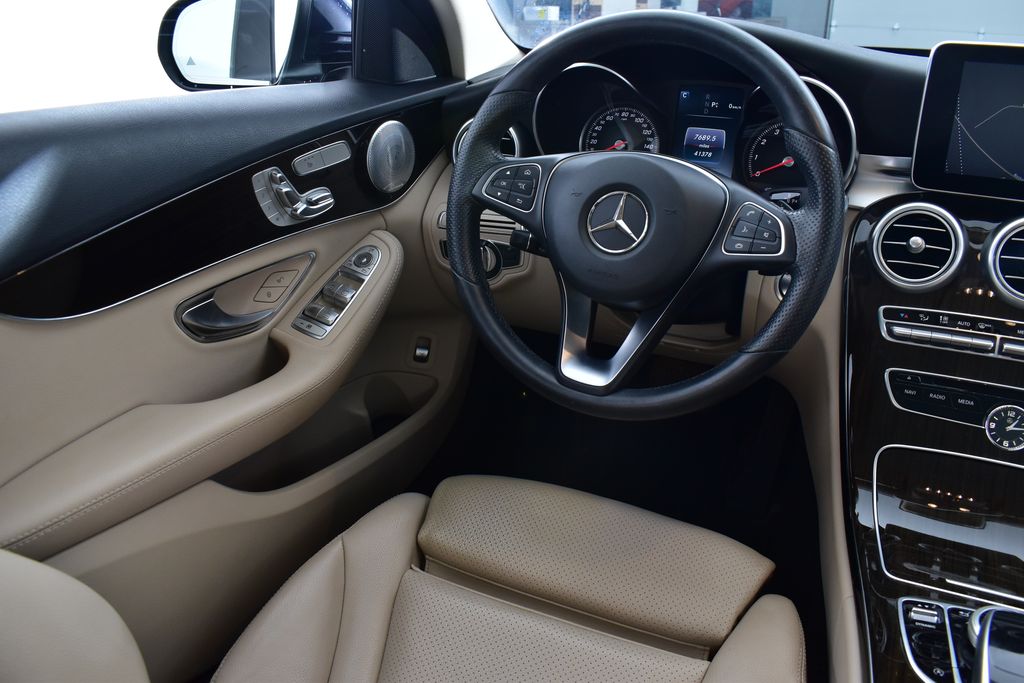 Thumbnail: 2016 Mercedes-Benz C-Class - 27