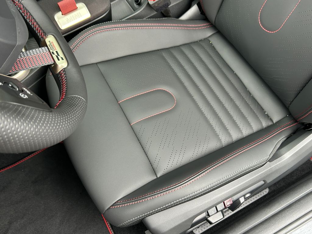 Thumbnail: 2026 MINI Cooper - 14