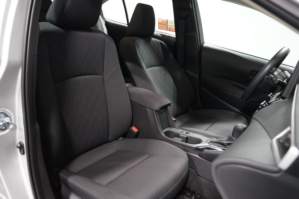 Thumbnail: 2025 Toyota Corolla - 25