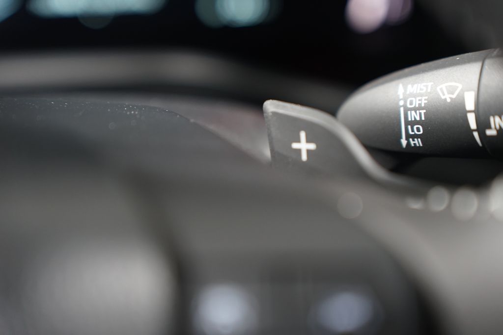 2025 Toyota Camry SE 15