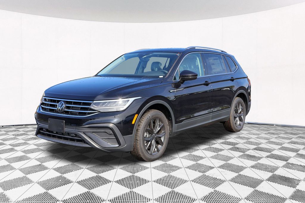 2024 Volkswagen Tiguan 2.0T SE 13