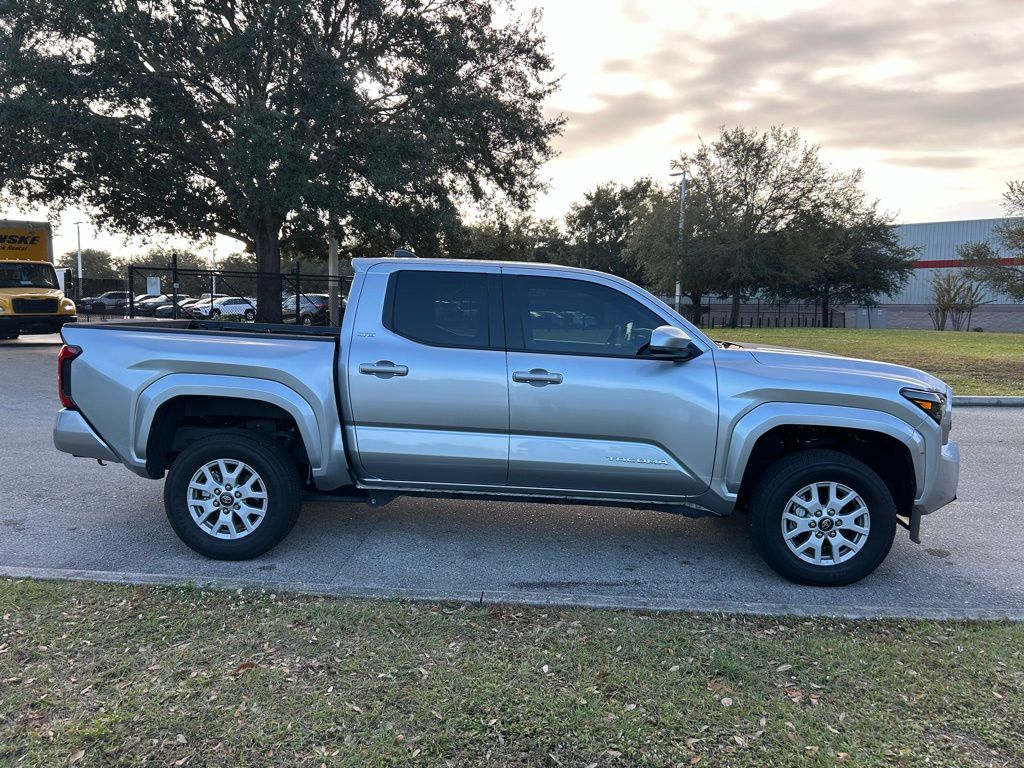 Thumbnail: 2024 Toyota Tacoma - 6