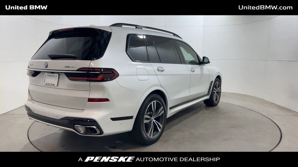 2024 BMW X7 xDrive40i 8