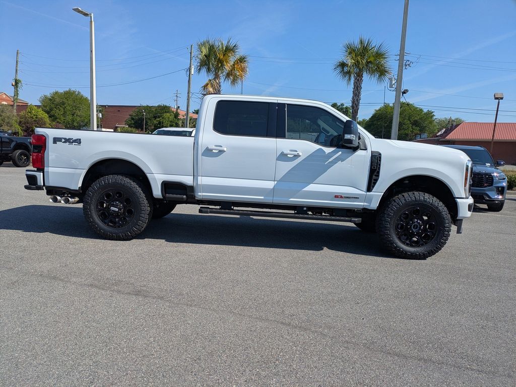 2026 Ford F-350 Super Duty LARIAT