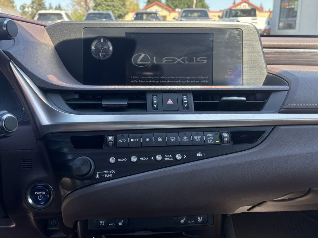 2020 Lexus ES 300h