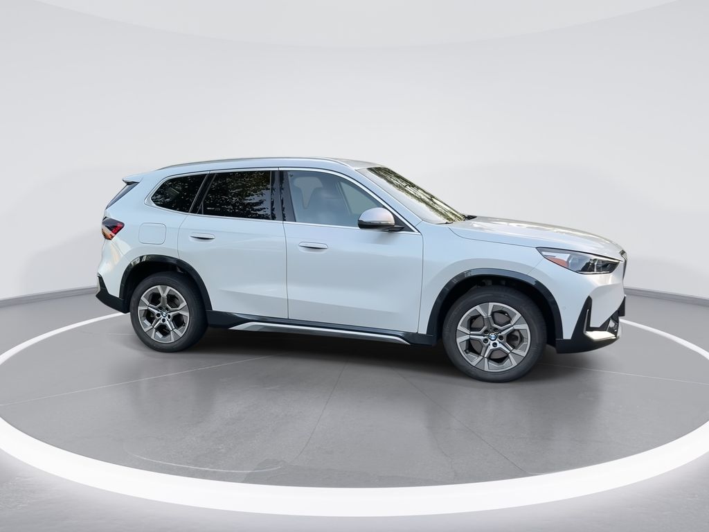 Thumbnail: 2023 BMW X1 - 9