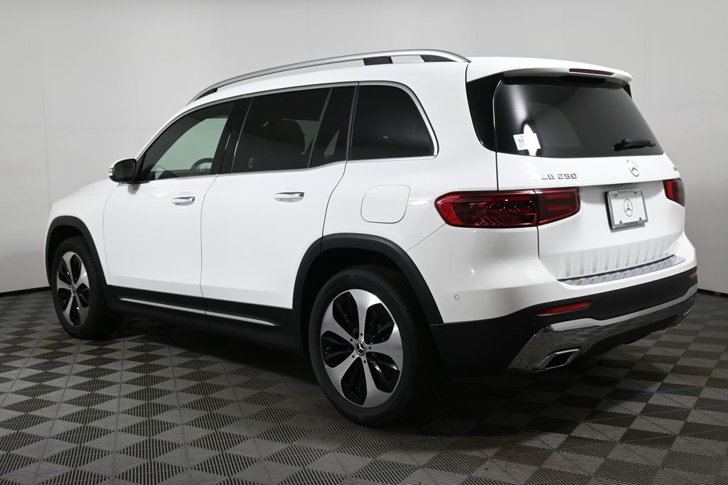 Thumbnail: 2026 Mercedes-Benz GLB - 5