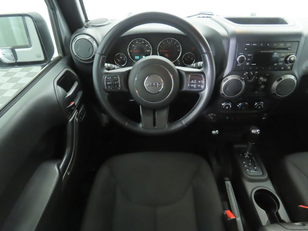 2015 Jeep Wrangler Unlimited Sport 10