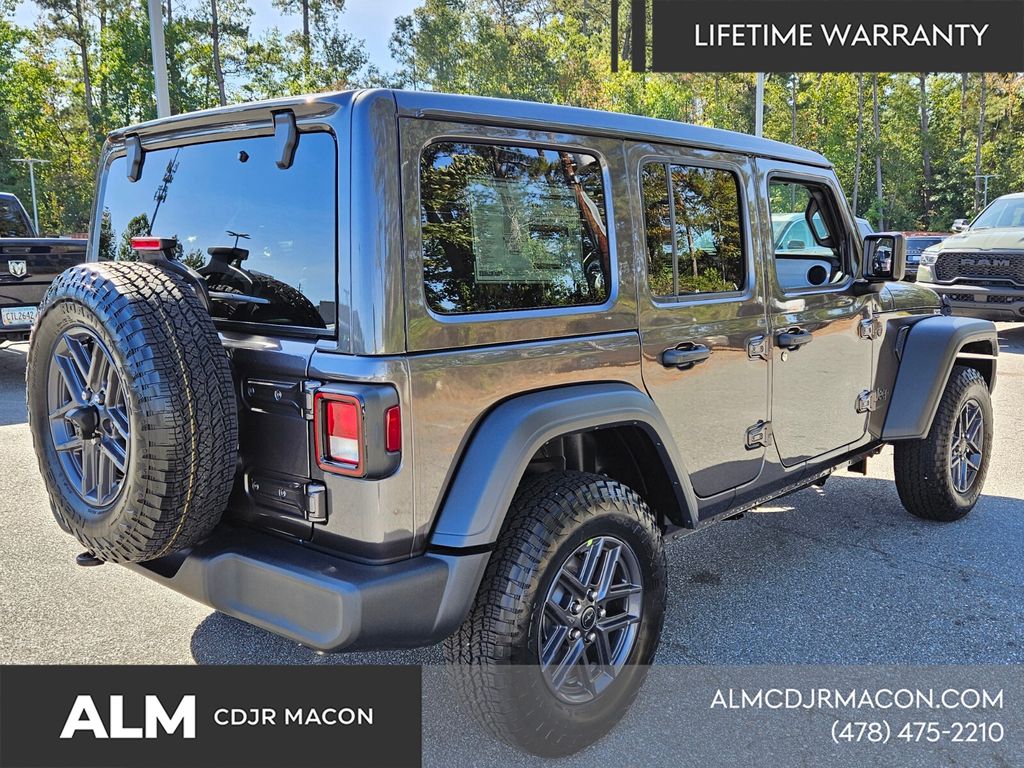 New 2026 Granite Crystal Metallic Clear-Coat Exterior Paint Jeep Sport S image 13