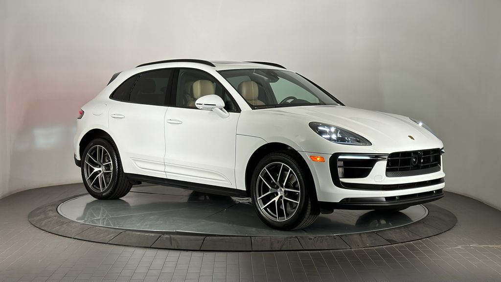 2024 Porsche Macan S 7