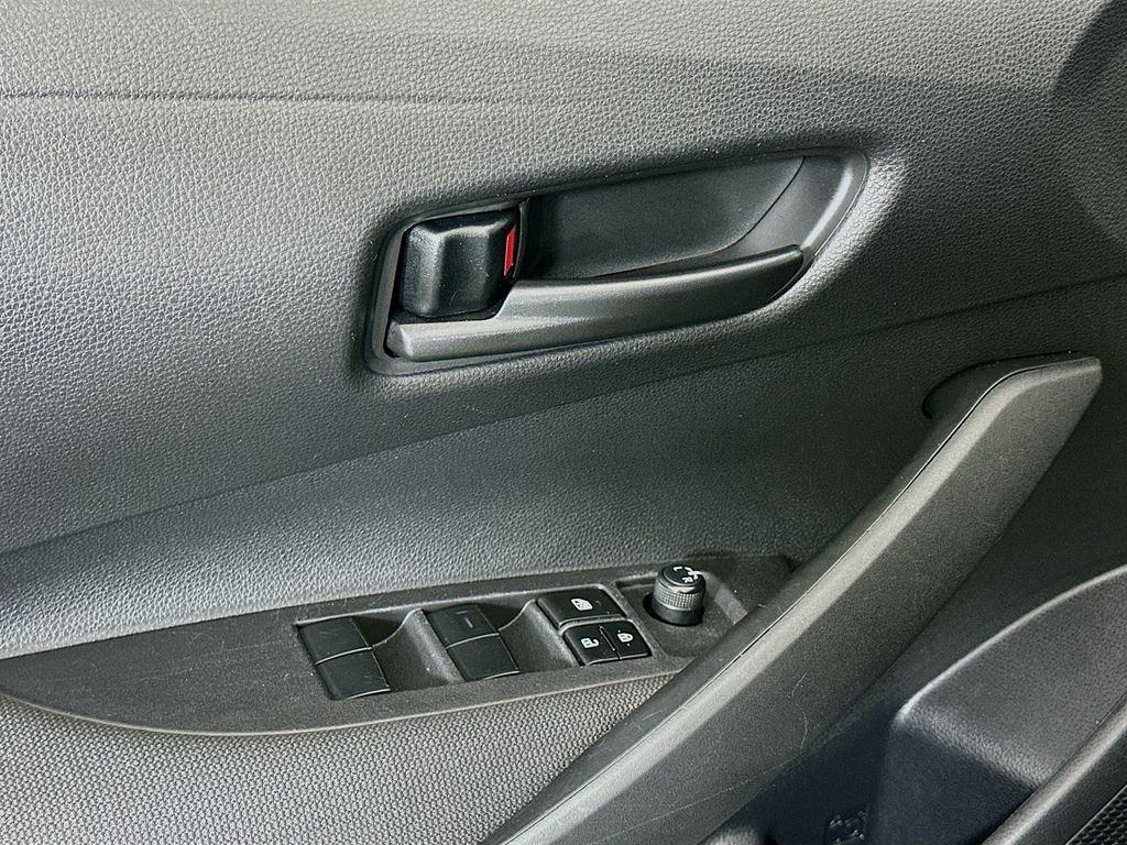 Thumbnail: 2023 Toyota Corolla - 17