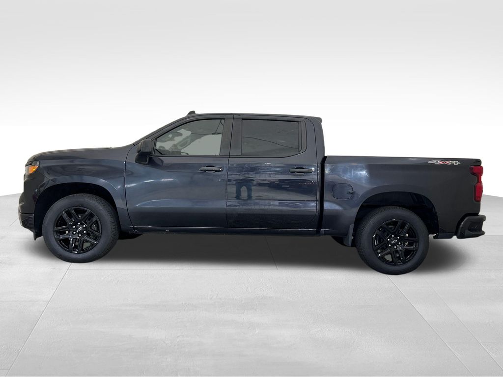 Used 2022 Gray Chevrolet Custom image 2