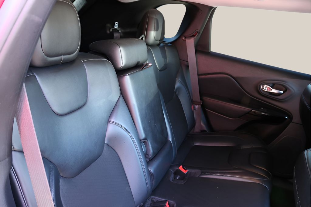 Used Car 2020 Jeep Cherokee  Altitude For Sale Under $20,000 In Austin, Texas