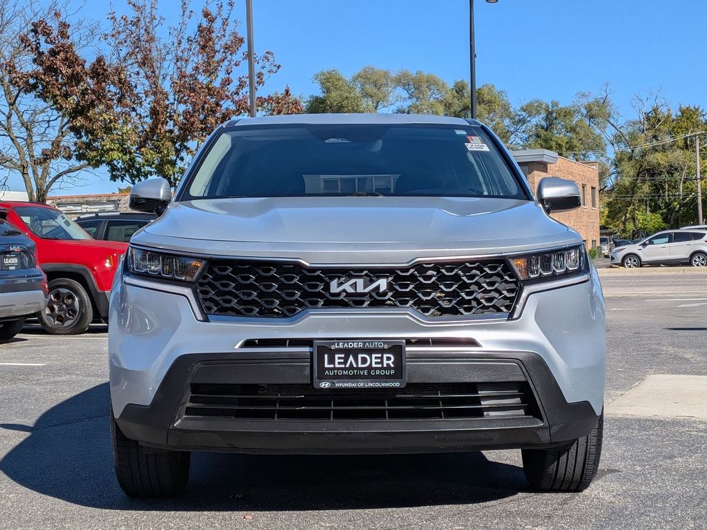 View vehicle photo 2