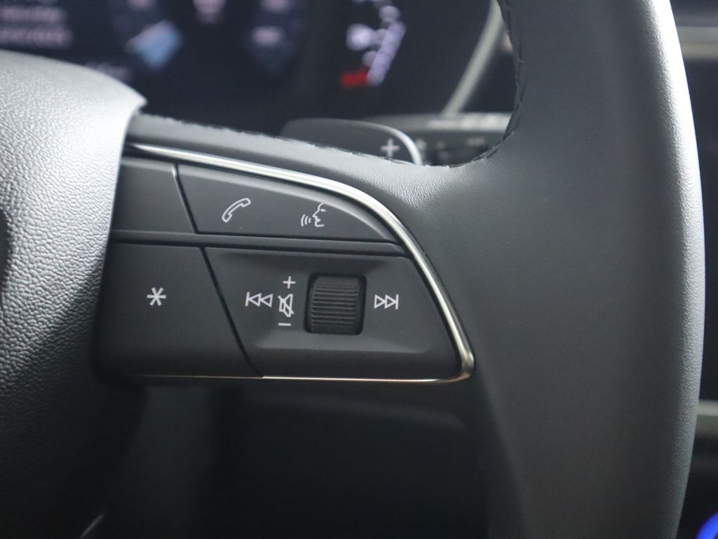 Thumbnail: 2025 Audi Q3 - 13