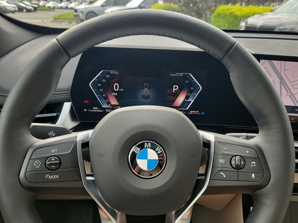 2025 BMW X1 xDrive28i 11