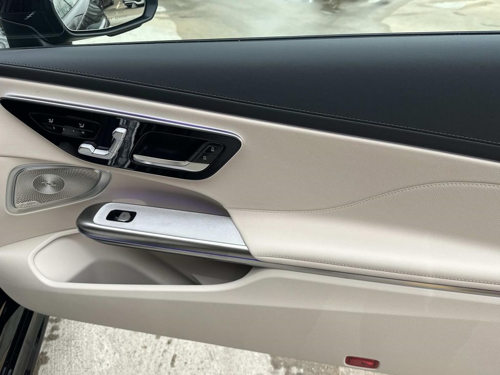 Thumbnail: 2026 Mercedes-Benz CLE - 10