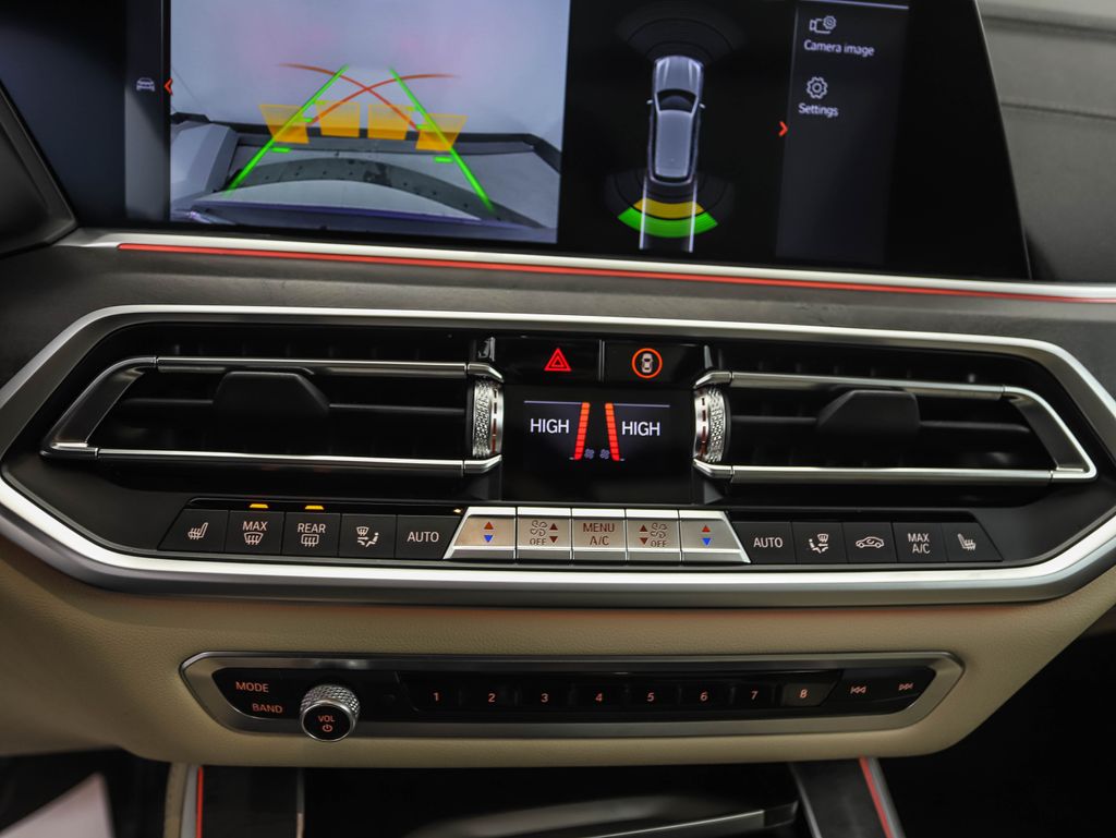 Thumbnail: 2022 BMW X5 - 19