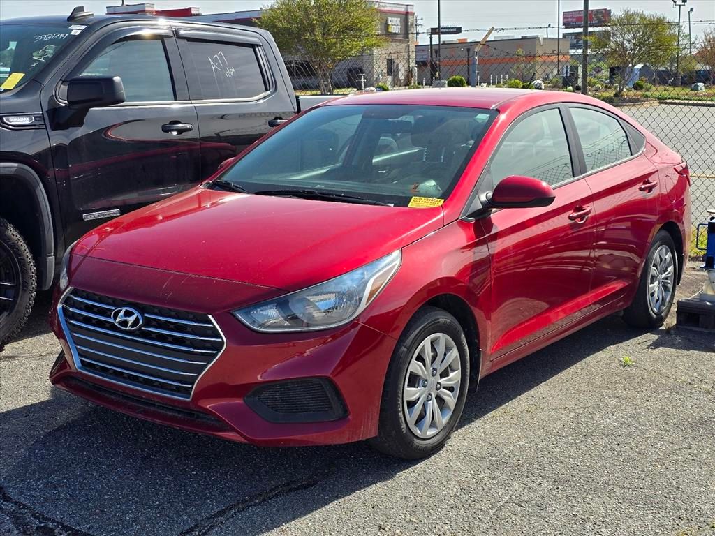 Pomegranate Red Metallic 2022 Hyundai Accent SE FWD Sedan Front-Wheel Drive Continuously Variable Transmission