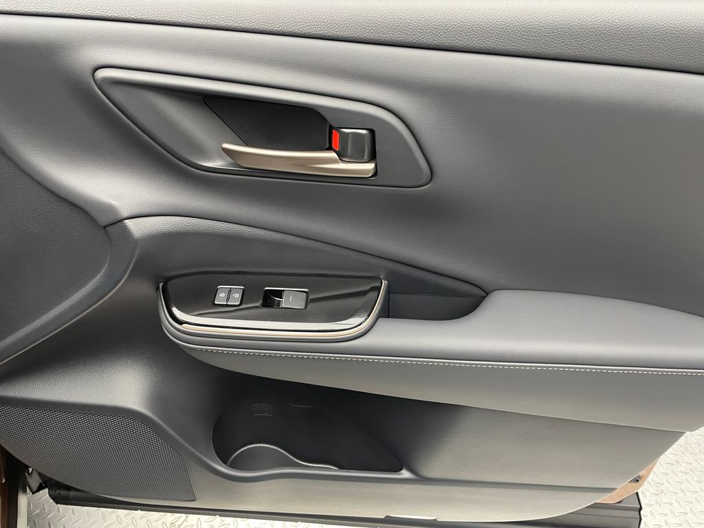 Thumbnail: 2026 Toyota Crown Signia - 15