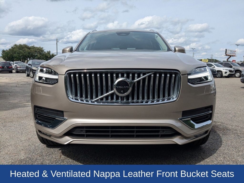 2023 Volvo XC90 B6 Ultimate Bright Theme 7P