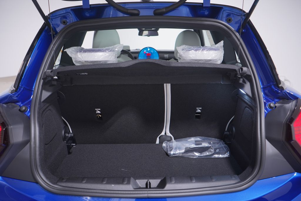 Thumbnail: 2026 MINI Cooper - 15