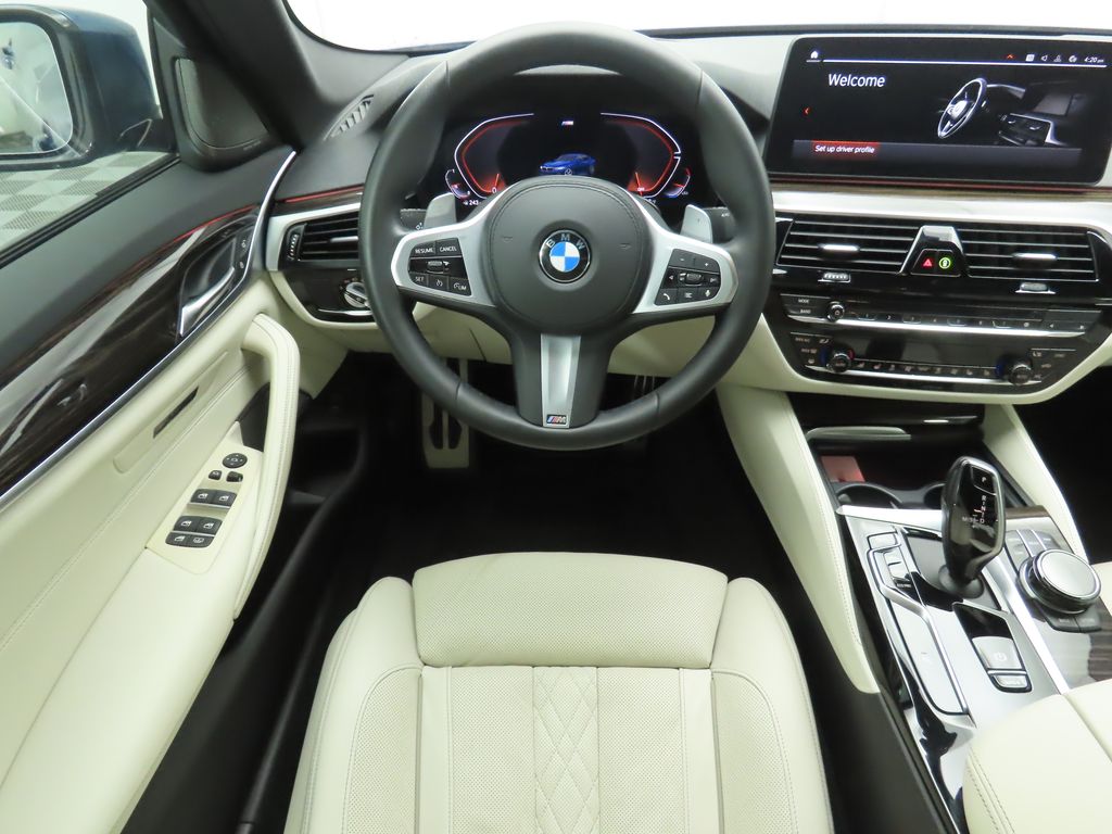 2022 BMW 5 Series 540i 10