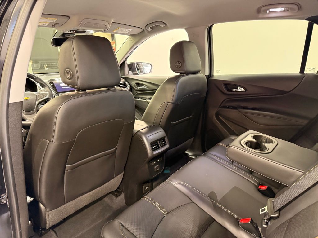 Thumbnail: 2022 Chevrolet Equinox - 21