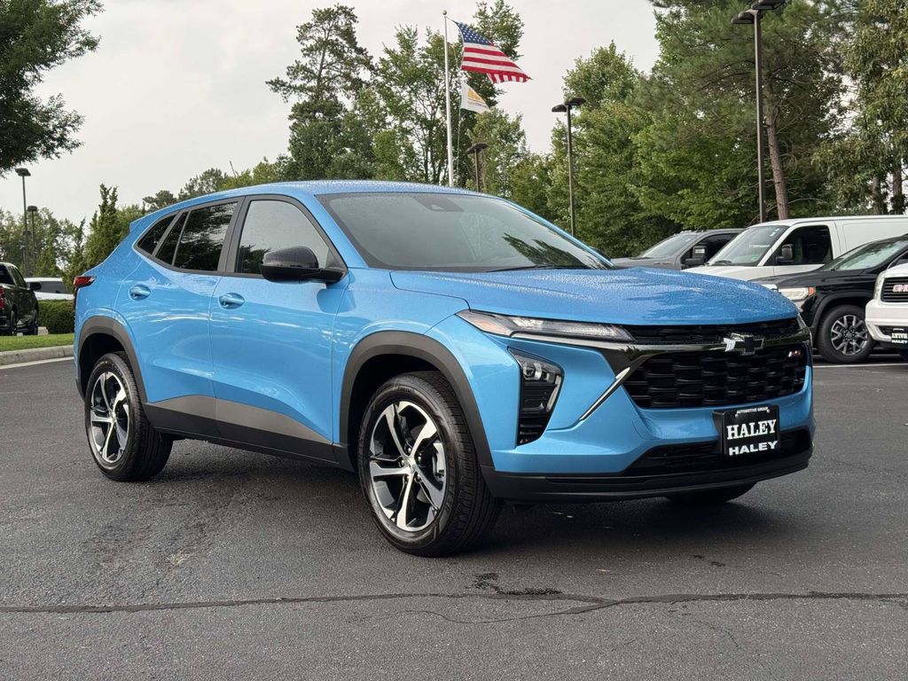 Marina Blue Metallic 2026 Chevrolet Trax SUV / Crossover Front-Wheel Drive 6-Speed Automatic