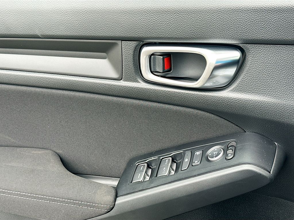 2025 Honda Civic Sport 18