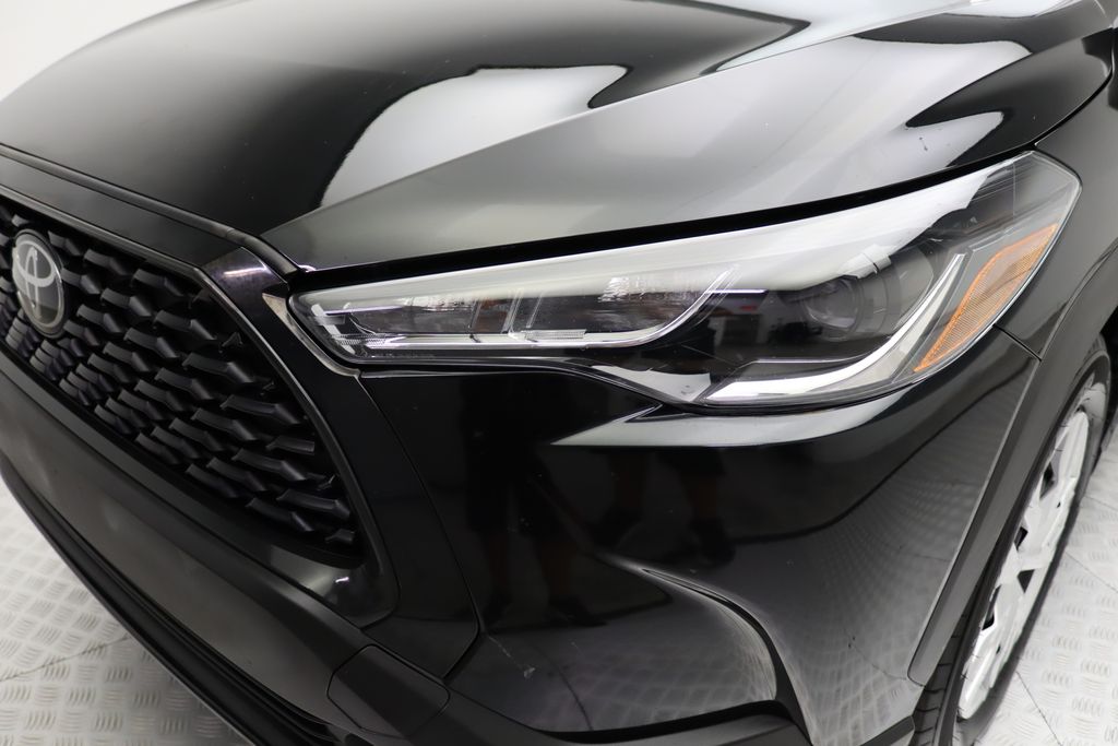 Thumbnail: 2023 Toyota Corolla Cross - 3