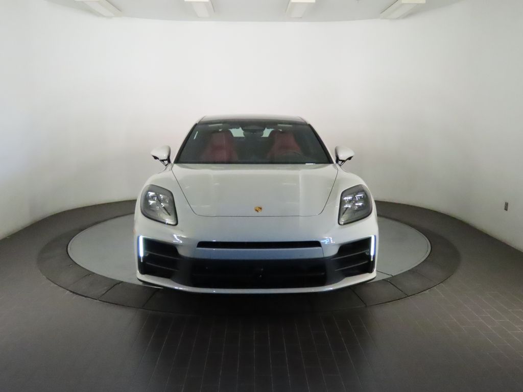 Thumbnail: 2026 Porsche Panamera - 10