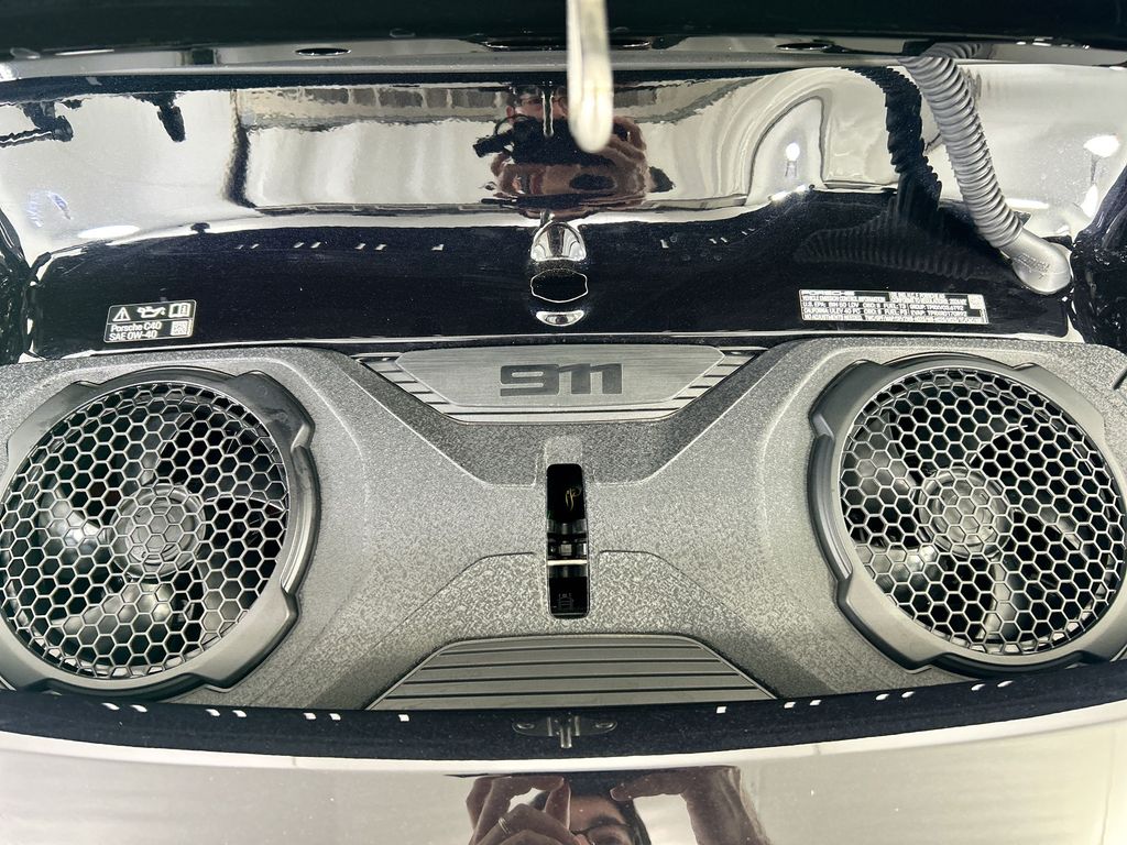 Thumbnail: 2026 Porsche 911 - 26