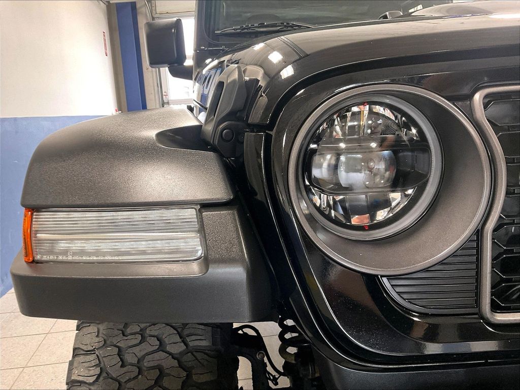 2024 Jeep Wrangler — photo 33