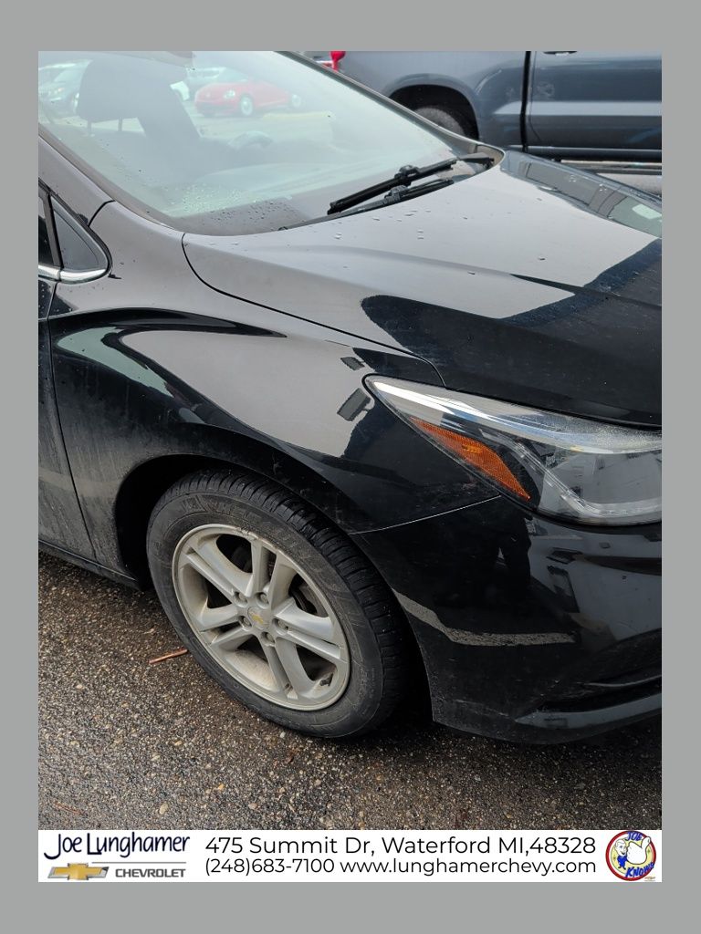 2017 Chevrolet Cruze LT Sedan FWD