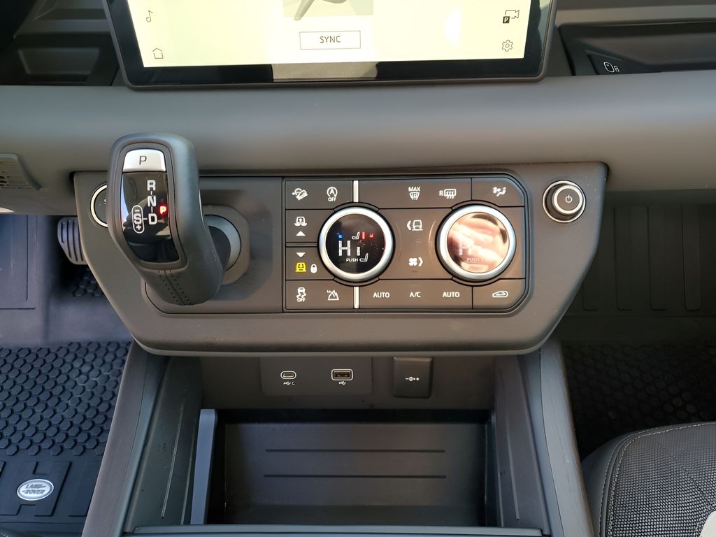 Used Car 2024 Land Rover Defender 110  X-dynamic Se For Sale Under $70,000 In Austin, Texas